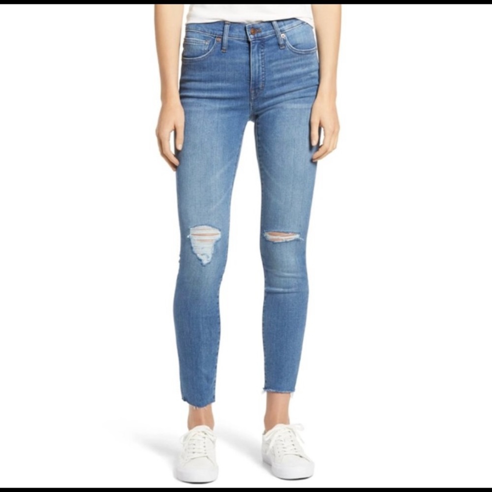 Madewell 9” Mid Rise Distressed Skinny jeans Sz 28